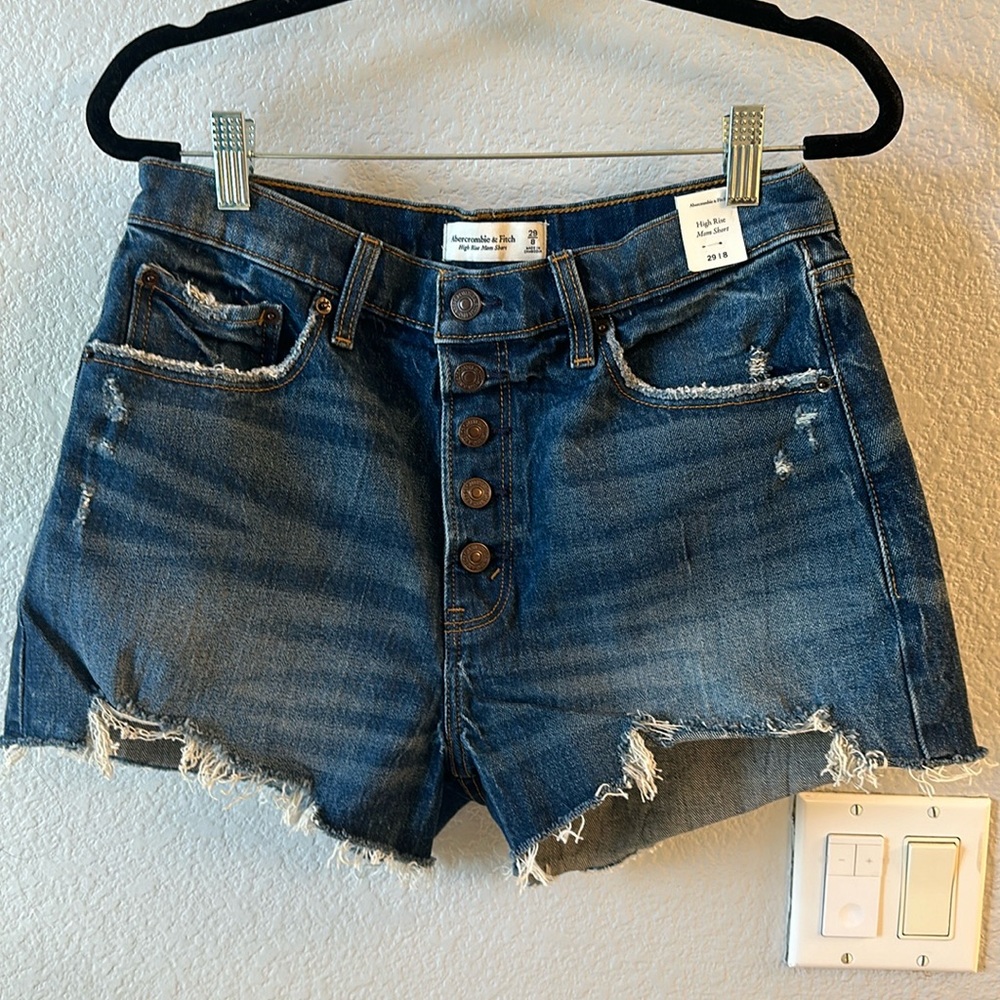 Abercrombie & Fitch High Rise Mom Shorts